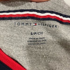 Tommy Hilfiger crop sweatshirt